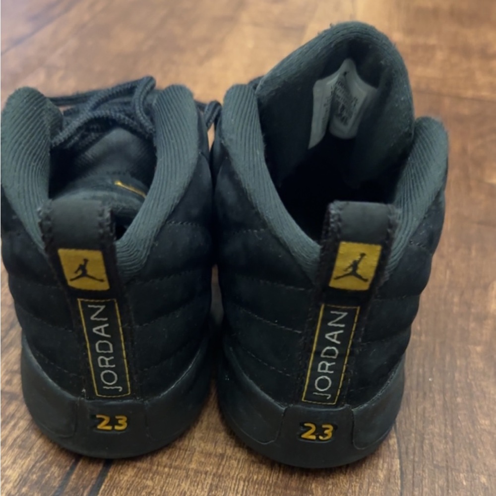 Jordan 12 - Picture 4 of 6